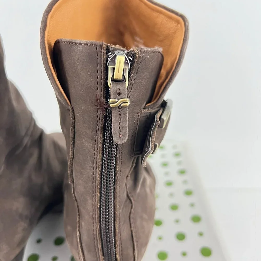 Earthies Chelsea Brown Suede Wedge Boots Size 10 M - Picture 5 of 16